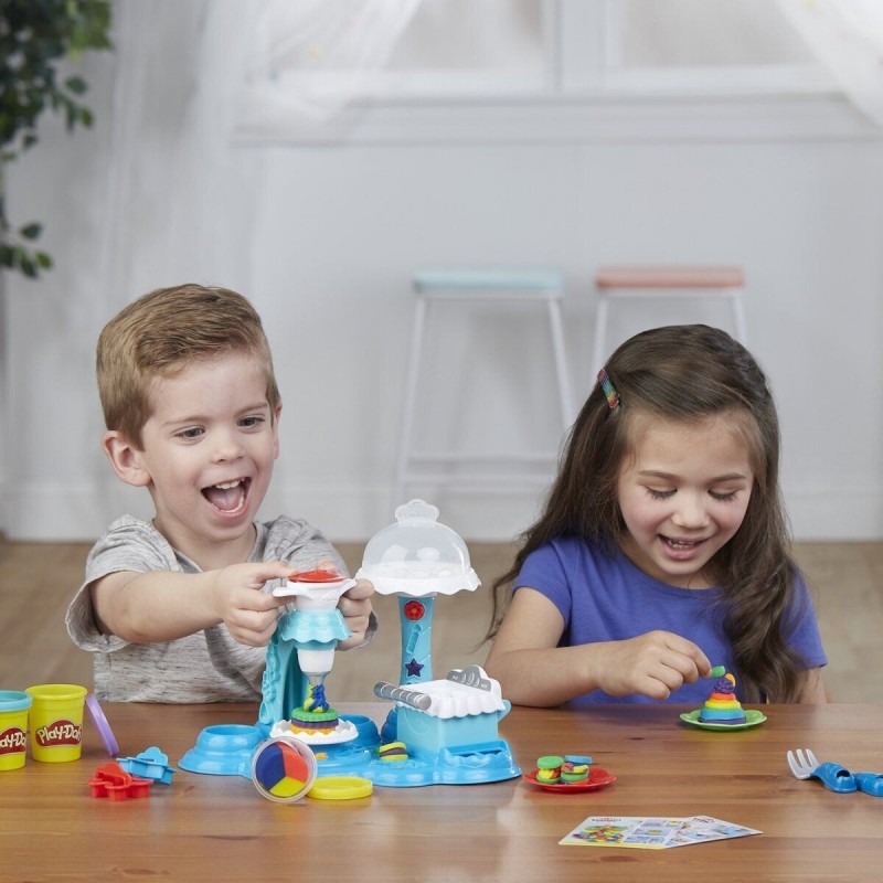 PLAY-DOH RAINBOW CAKE PARTY