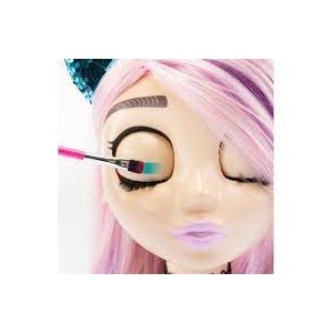 INFLUENCER BEAUTY AND STYLE